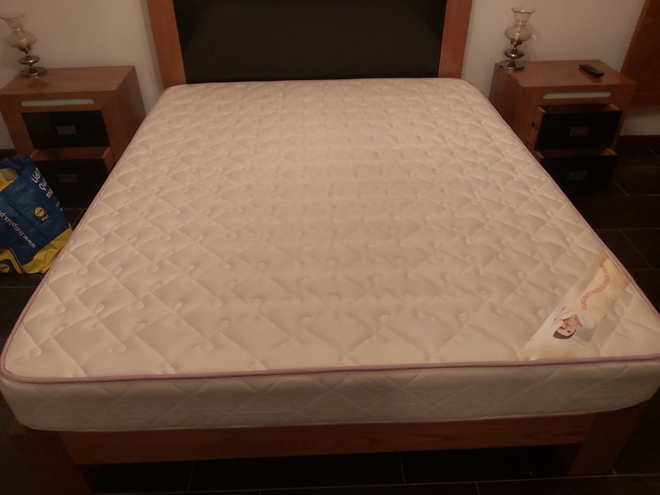 Colchão ortopédico como novo