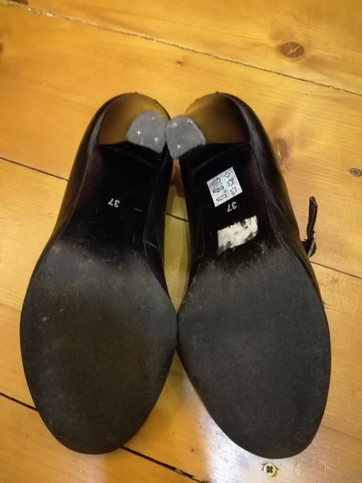 Czarne skórzane buty