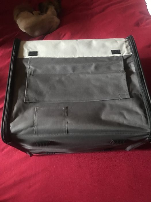 Переноска - хатинка для тварин