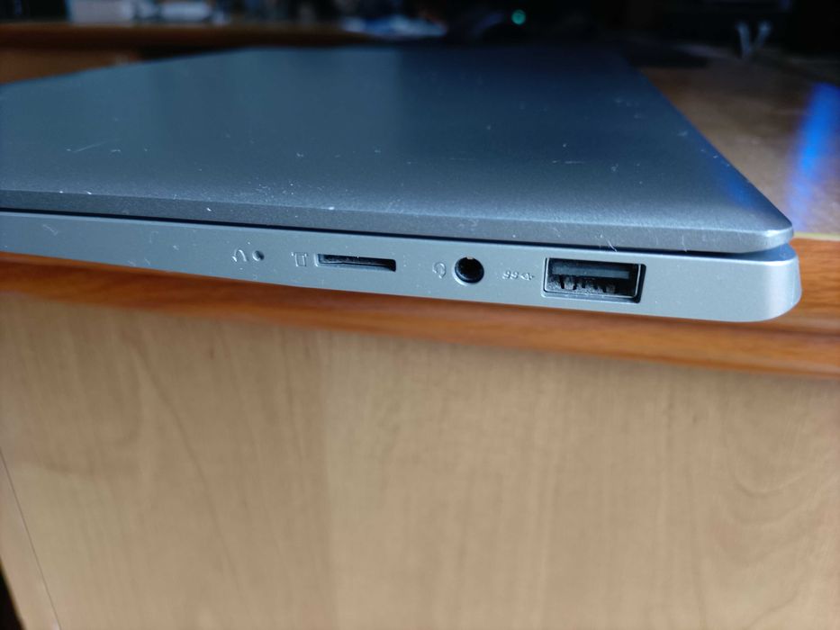 Laptop Lenovo 120S 14IAP