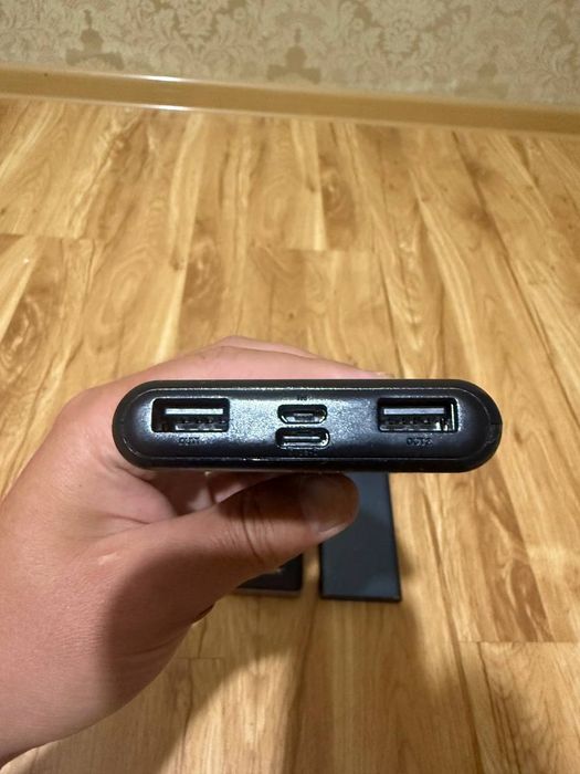 продаю павер банк power bank  зовнішній акумулятор внешний аккумулятор