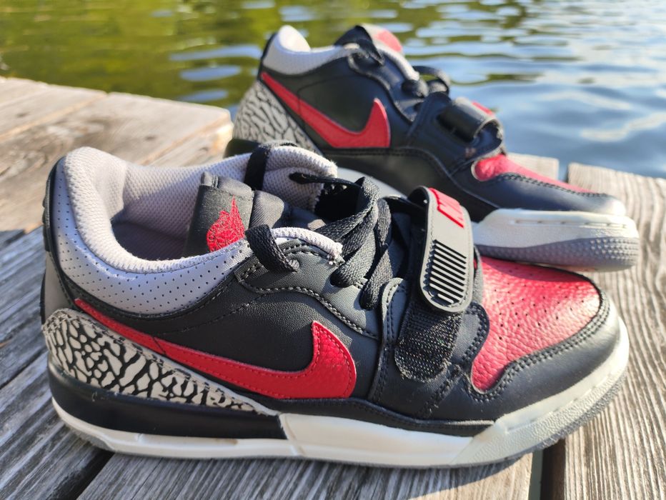Nike Air Jordan Legacy low  Bred
CD7069-006