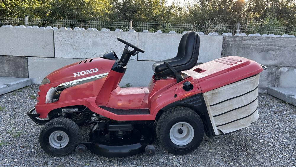 Kosiarka traktorek Honda