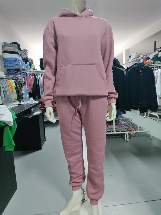 Fato treino 12 Euros.        Só para REVENDA