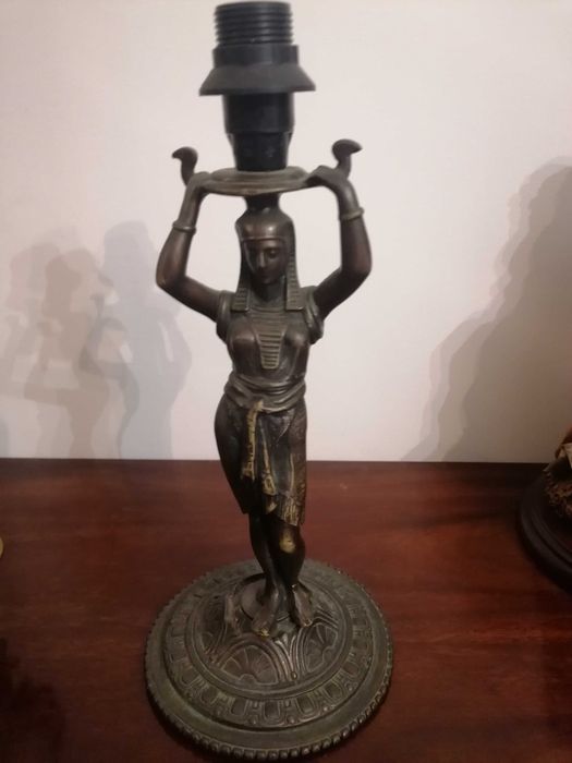 Rara Base de Candeeiro Antiga Revival Egípcio em Bronze