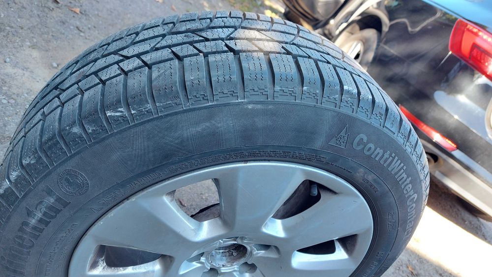 205/60/R16 Continental 4szt ZIMOWE