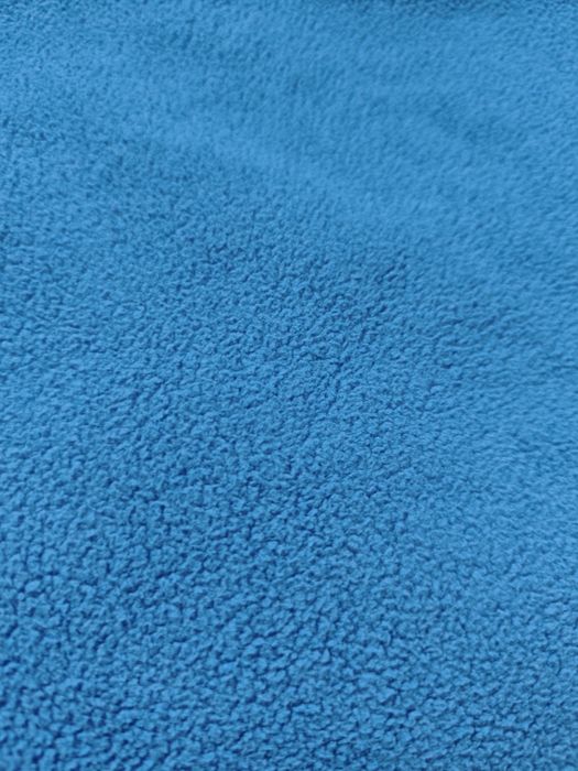 zestaw trzech koców