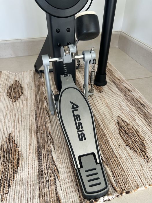 Bateria Eletronica Alesis