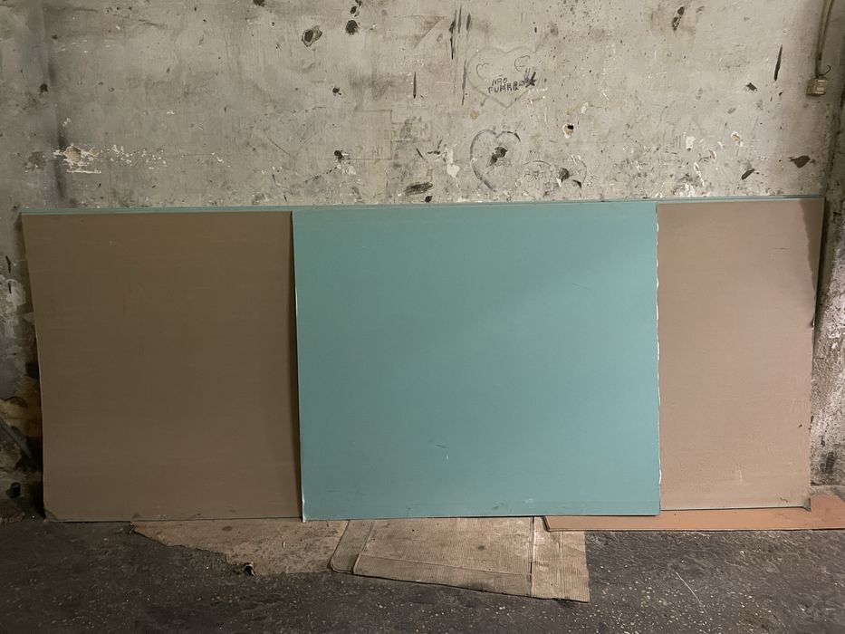 4 placas e meia de Gesso Hidrofugado