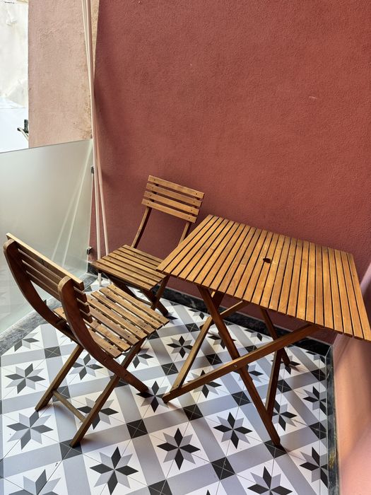 Conjunto de mesa de jardim e 2 cadeiras