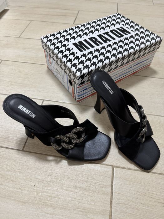 Продам шльопанці/сабо від Miraton