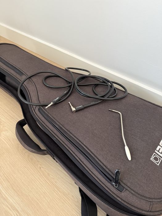 Fender Classic Vibe 50’s regulada c/acessorios