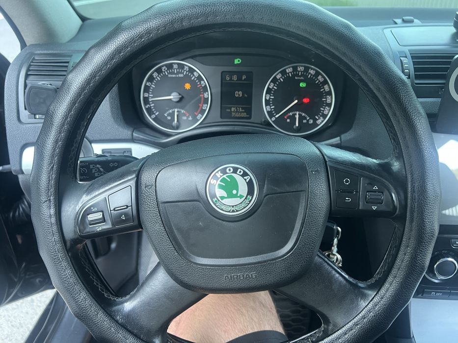 Skoda Octavia 2010 VIN TMBCT61Z3A8043965 фото оголошення 14 з 23