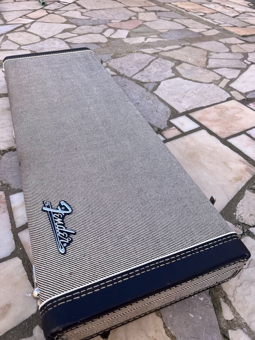 Fender Deluxe Hardshell Case Tweed Preto Tweed, Strat/Tele