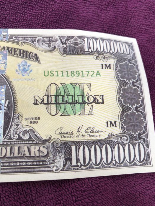 Купюра 1 миллион долларов / банкнота 1 мільйон долларів / долари