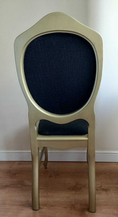 Krzesła tapicerowane drewniane