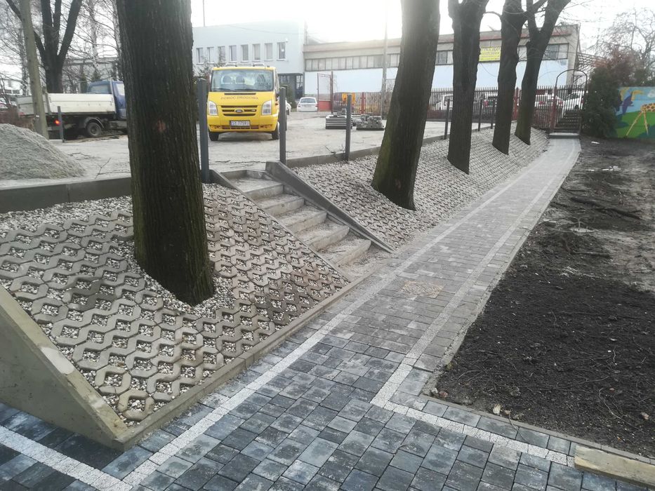 Brukarstwo: drogi, parkingi, posesje & ogród