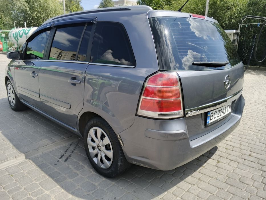 Opel Zafira Опель Зафіра 1.8 Газ/бензин