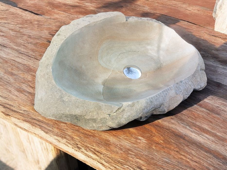 Раковини з каменю в наявності та під замовлення
