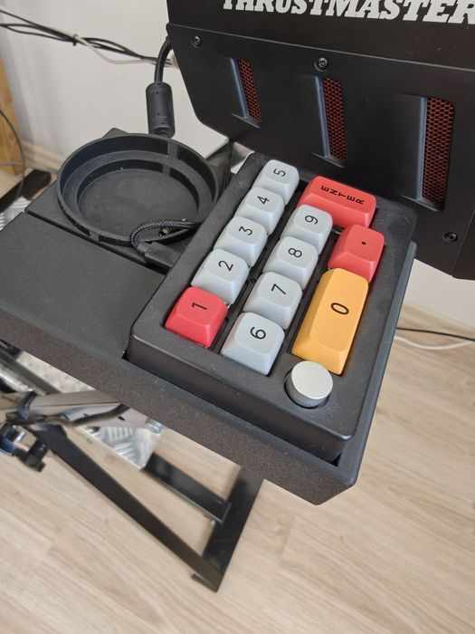 Komplet Thrustmaster TS-XW + Sparco P310 + EVO 32R + T-LCM + TH8A +NLR