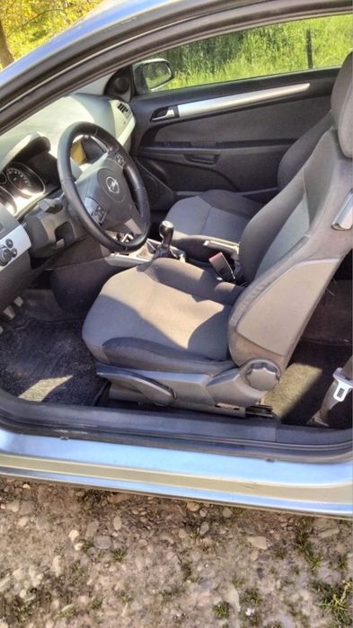 Продам власний автомобіль Opel Astra GTC 2006 рік, 1,3 Дизель 6ст Механіка