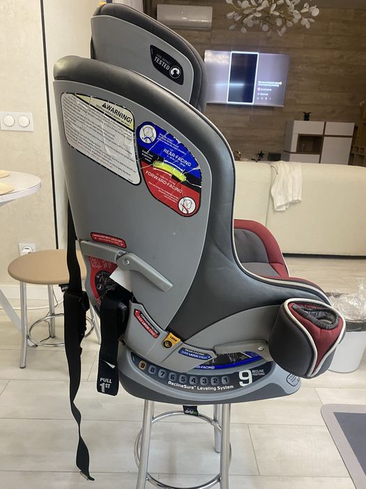 Дитяче автокрісло Chicco nextfit zip