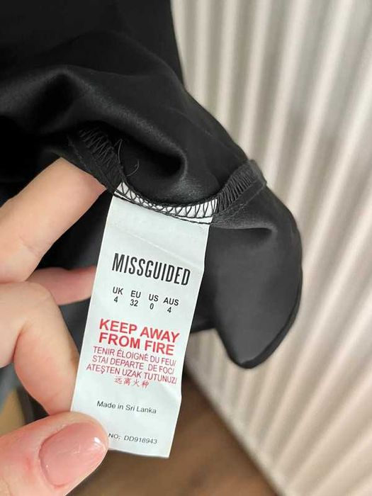 Missguided sukienka krótka mini oversize mała czarna 32 xxs