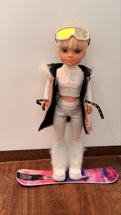 Nancy Snow Fashion