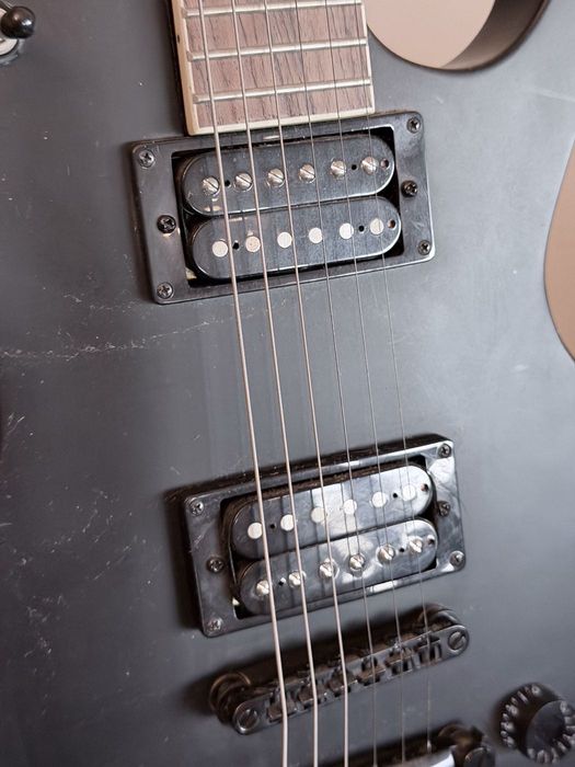 Guitarra Elétrica J&D LC300 Matte Black – Estilo Les Paul – anos 90 bom estado