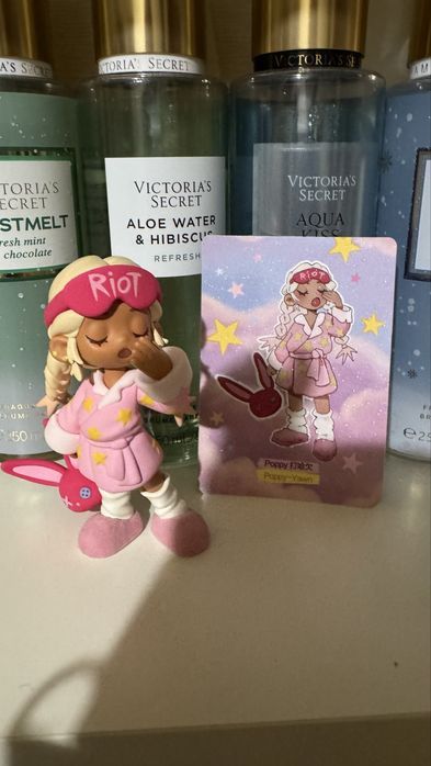 Pop mart фігурка Lil Peach Riot