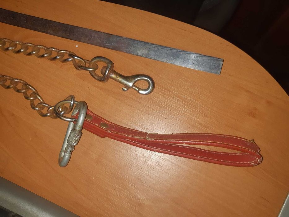 продам поводок-цепь с карабином для крупной собаки