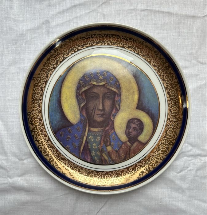 Talerz wiszący Matka Boska Częstochowska, porcelana Karolina PRL