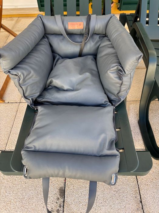 Cama/alcofa de transporte para cão