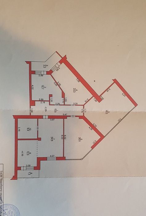 Продам 4кімнатну квартиру. 175кв.м.Центр.Власник