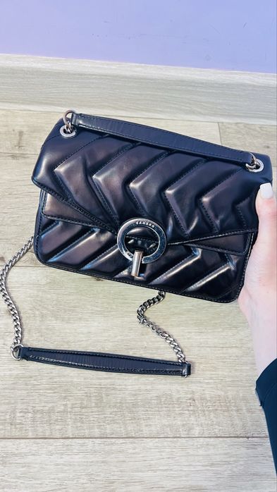 женская  кожаная сумка через плечо Sandro Yza