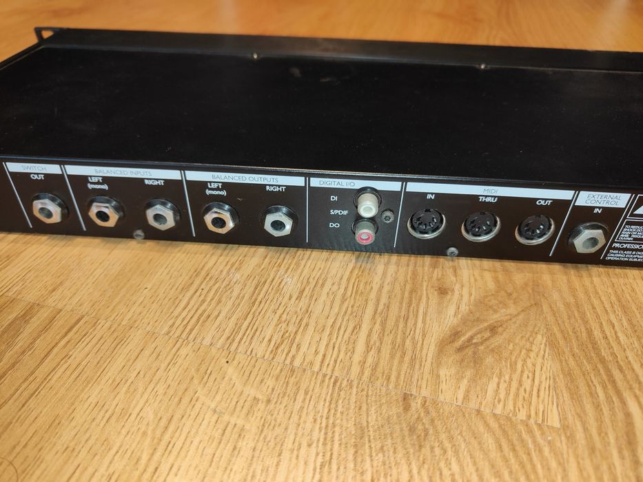 Processador de efeitos rack TC Electronic G-Major