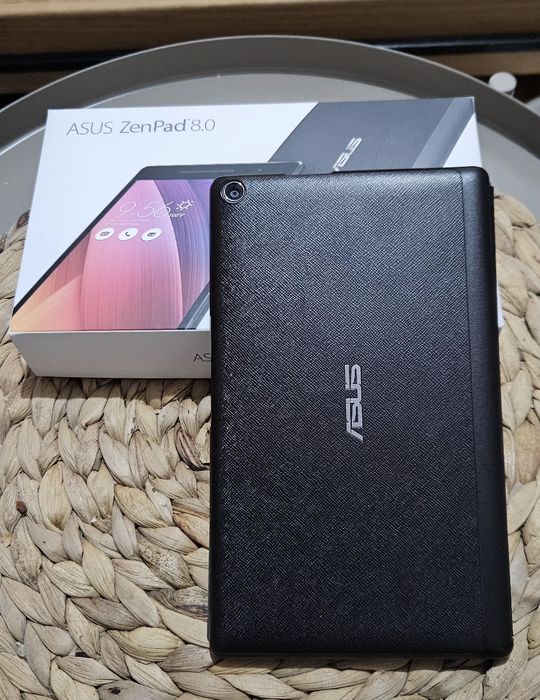 TABLET com função de telemóvel ASUS ZEN PAD 8.0 usado em ótimo estado.