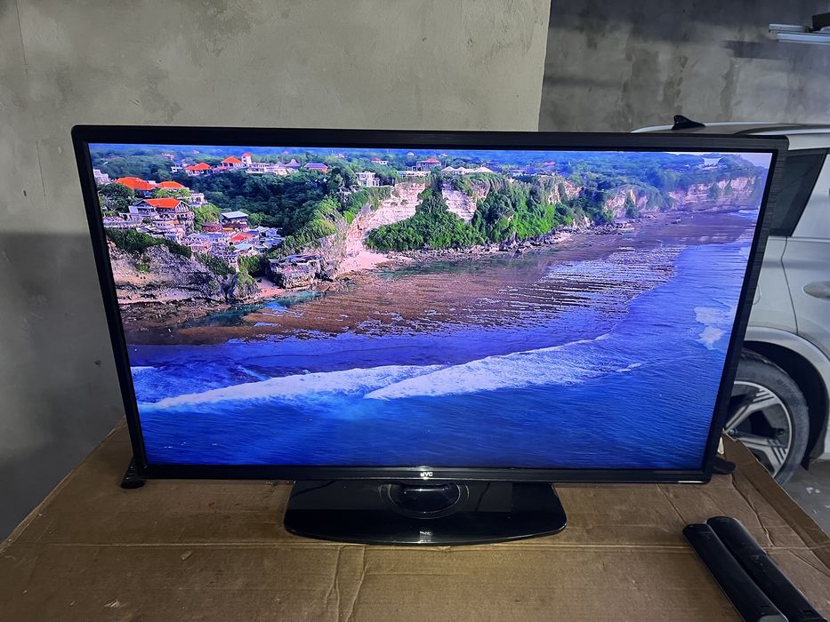 Телевізор JVC 40 дюймів 40TRP