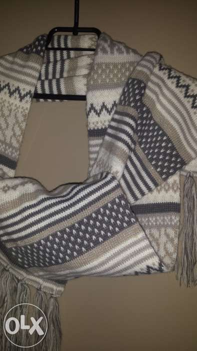 Długi Szalik H&M. Nowy