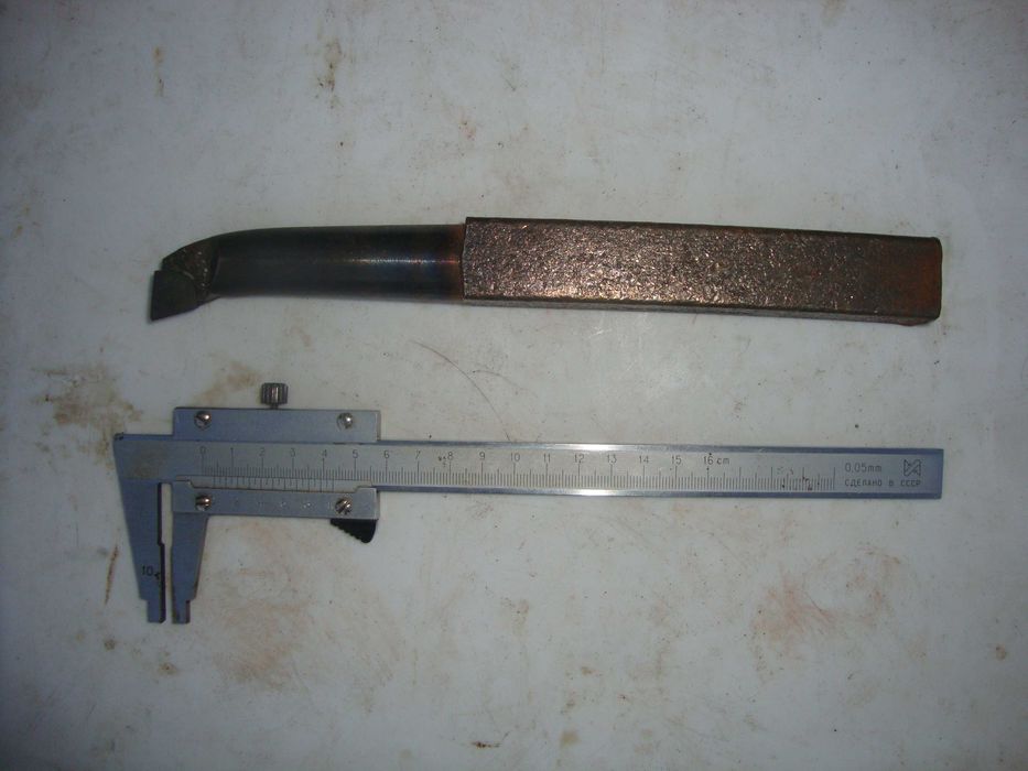 Токарный   резец