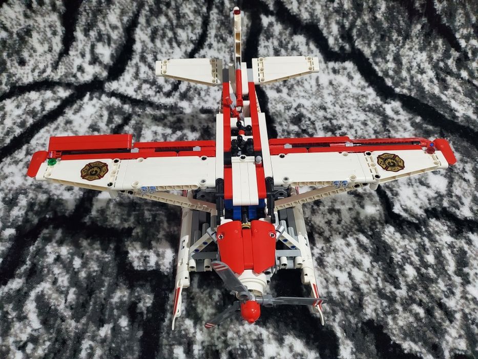 Lego Technic 42040 Samolot Strażacki