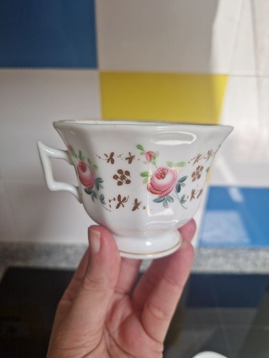 Antique Tea Set456772915204597762