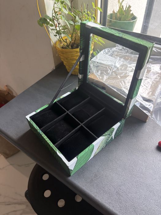 Pudełko organizer na zegarki