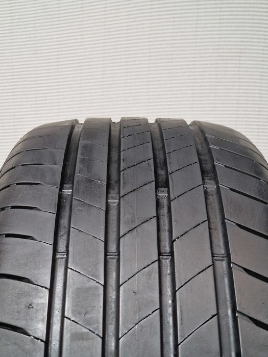 4 Pneus 235/55R18 BRIDGESTONE Semi Novos