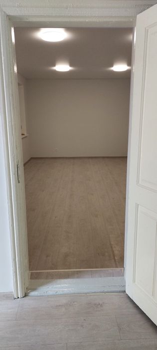 Нежилое помещение в районе оптового рынка по ул. Осипенко