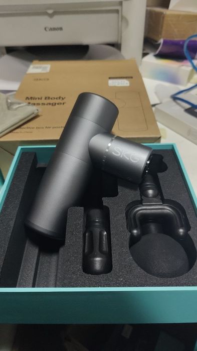 SKG F3 mini , перкусійний масажер пістолет