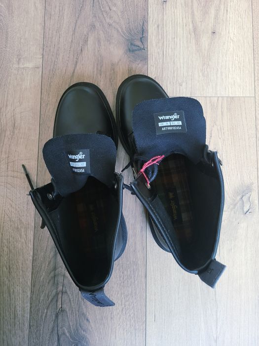 Чоловічі шкіряні чоботи (42)