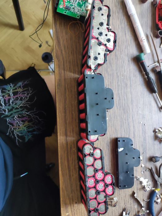 Regeneracja baterii akumulatorów elektronarzędzi hulajnóg i rowerów