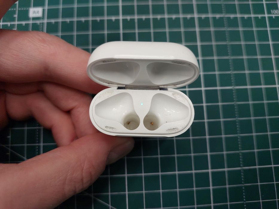 Кейс Apple Airpods A1602