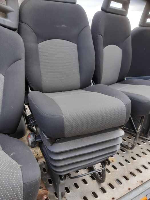 Iveco Daily Fotel pneumatyczny podgrzewany prawy